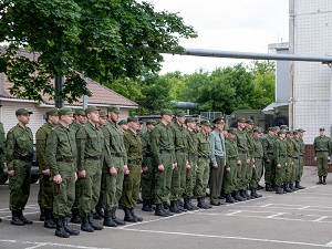 В Военном институте МАИ сборы начались с торжественного митинга
