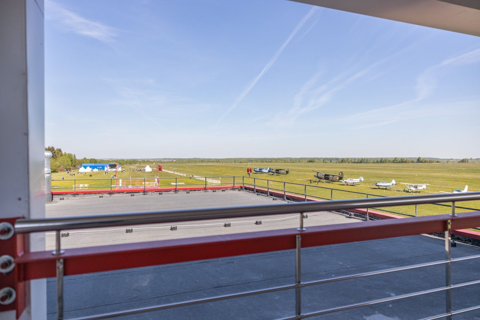 Аэродром МАИ Алферьево представляет собой полноценную авиационную базу с собственным воздушным пространством, подходящую для всех видов лётных испытаний. 