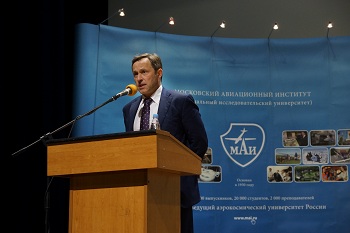 И. о. ректора МАИ Александр Рождественский встретился со студентами