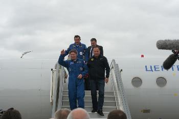 Маёвцы встретили космонавтов экипажа ТПК «Союз ТМА-26М»